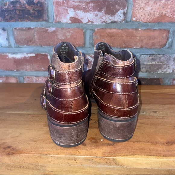 Matisse Kate 8 1/2M Ankle Booties Womens Smooth Distressed Leather Buckle Strap - Picture 4 of 9